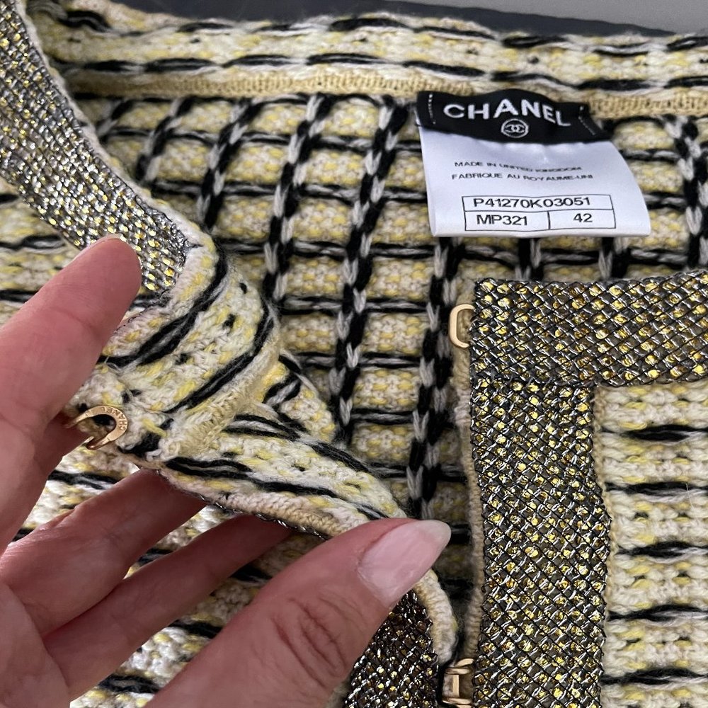 CHANEL Cashmere Knit with Crystals